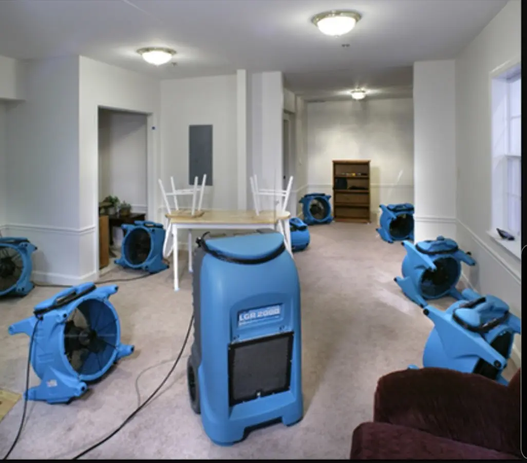 Air movers and dehumidifier setup for Water Extraction & Removal in Bettendorf